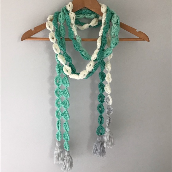 Accessories - Crocheted Circles Scarf